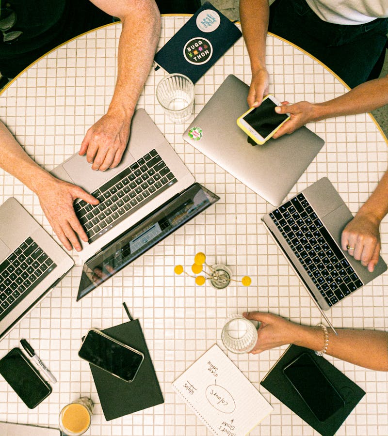 pexels-photo-3194519-1